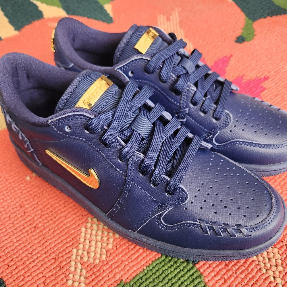 The Nike Air Jordan 1 Low Method Of Make Navy